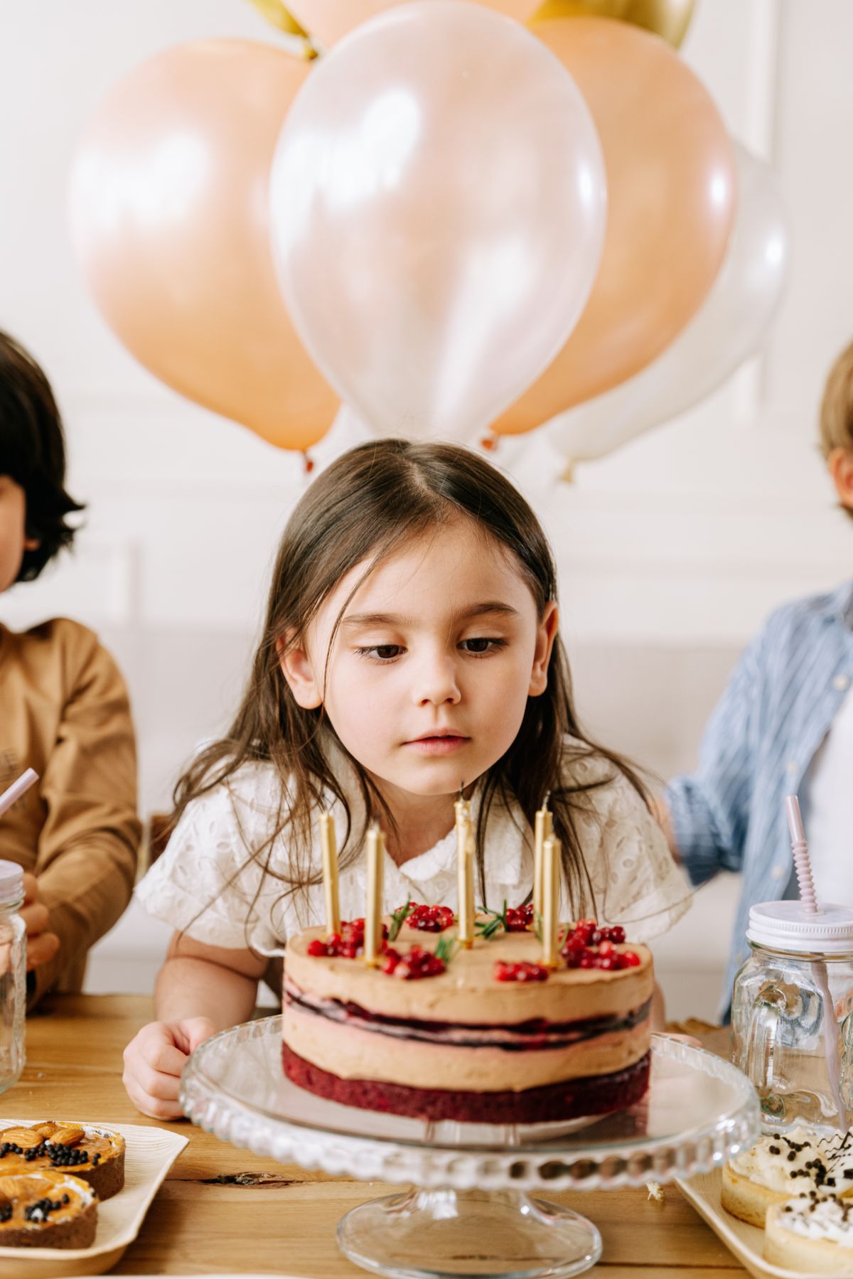 Kids' cake – illustrative photo